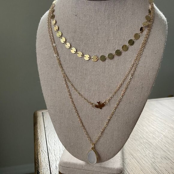 3 for 30 $ MULTI LAYER Dove/Sequin Necklace - Picture 5 of 10